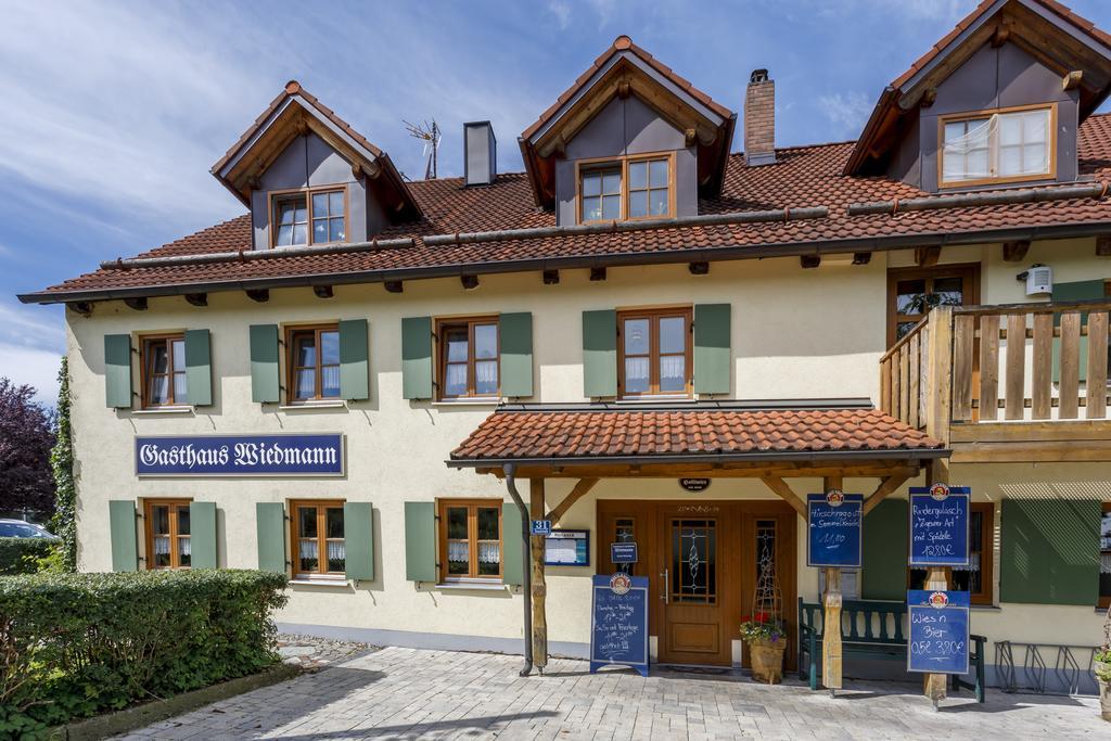 Gasthaus Und Landhotel Wiedmann Eresing Exterior photo
